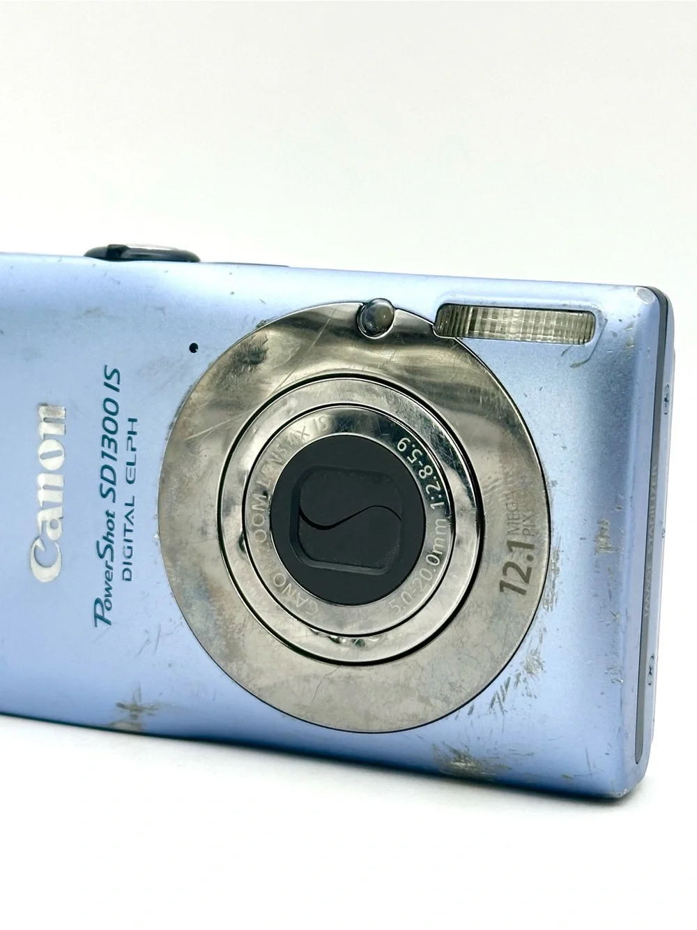 Canon PowerShot SD1300 IS ELPH  Digital Camera w/ Charger & Battery 4X Zoom
